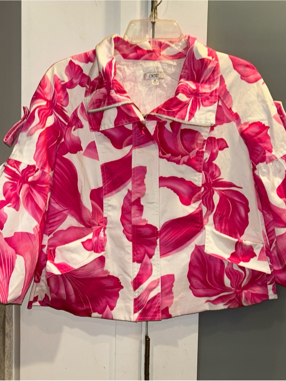 Cache Floral Pink & White Flare Sleeve Crop Jacket Size M